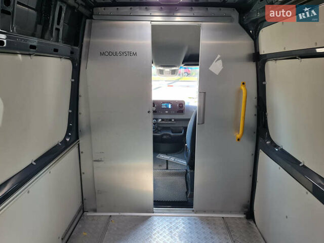 Синий Мерседес Sprinter, объемом двигателя 2.2 л и пробегом 50 тыс. км за 30000 $, фото 26 на Automoto.ua