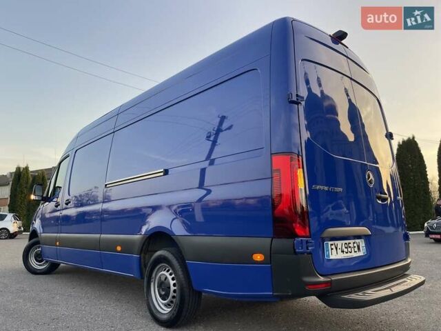 Синий Мерседес Sprinter, объемом двигателя 1.95 л и пробегом 296 тыс. км за 29550 $, фото 11 на Automoto.ua