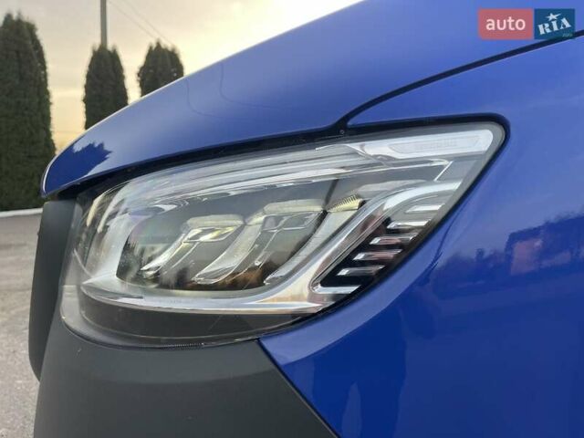 Синий Мерседес Sprinter, объемом двигателя 1.95 л и пробегом 296 тыс. км за 29550 $, фото 8 на Automoto.ua