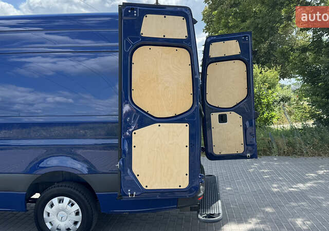 Синий Мерседес Sprinter, объемом двигателя 0 л и пробегом 237 тыс. км за 33500 $, фото 68 на Automoto.ua
