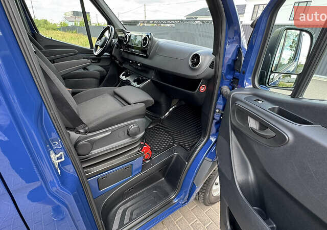 Синий Мерседес Sprinter, объемом двигателя 0 л и пробегом 237 тыс. км за 33500 $, фото 59 на Automoto.ua