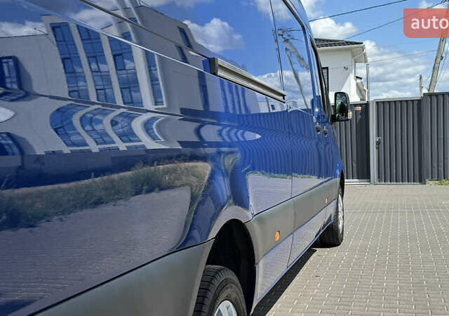 Синий Мерседес Sprinter, объемом двигателя 0 л и пробегом 237 тыс. км за 33500 $, фото 19 на Automoto.ua