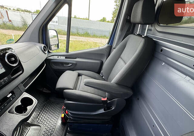 Синий Мерседес Sprinter, объемом двигателя 0 л и пробегом 237 тыс. км за 33500 $, фото 55 на Automoto.ua