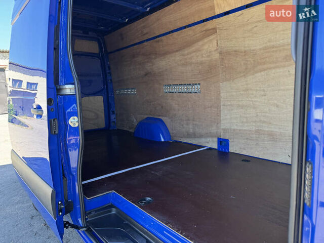 Синий Мерседес Sprinter, объемом двигателя 2.2 л и пробегом 197 тыс. км за 26900 $, фото 22 на Automoto.ua