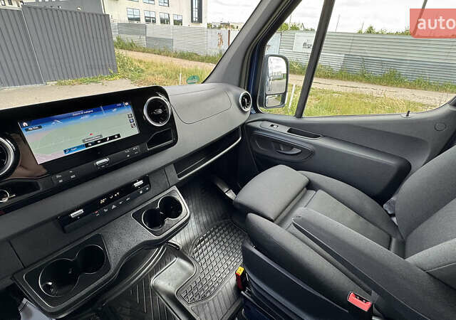 Синий Мерседес Sprinter, объемом двигателя 0 л и пробегом 237 тыс. км за 33500 $, фото 54 на Automoto.ua