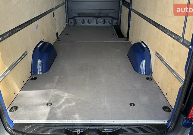 Синий Мерседес Sprinter, объемом двигателя 0 л и пробегом 237 тыс. км за 33500 $, фото 69 на Automoto.ua