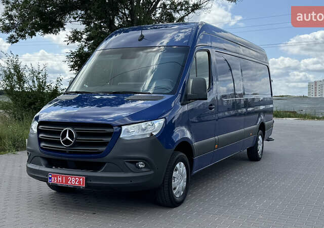 Синий Мерседес Sprinter, объемом двигателя 0 л и пробегом 237 тыс. км за 33500 $, фото 1 на Automoto.ua