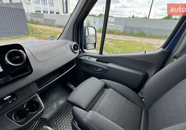 Синий Мерседес Sprinter, объемом двигателя 0 л и пробегом 237 тыс. км за 33500 $, фото 57 на Automoto.ua