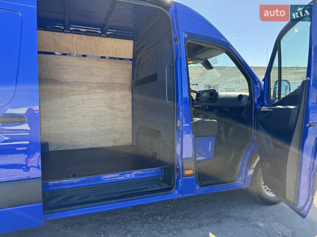Синий Мерседес Sprinter, объемом двигателя 2.2 л и пробегом 197 тыс. км за 26900 $, фото 21 на Automoto.ua