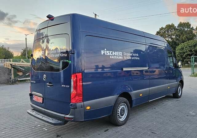 Синий Мерседес Sprinter, объемом двигателя 1.95 л и пробегом 279 тыс. км за 27550 $, фото 10 на Automoto.ua