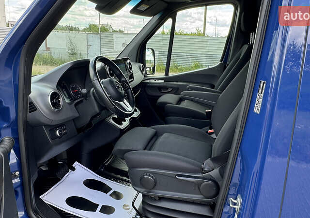 Синий Мерседес Sprinter, объемом двигателя 0 л и пробегом 237 тыс. км за 33500 $, фото 33 на Automoto.ua