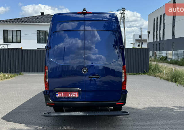 Синий Мерседес Sprinter, объемом двигателя 0 л и пробегом 237 тыс. км за 33500 $, фото 8 на Automoto.ua