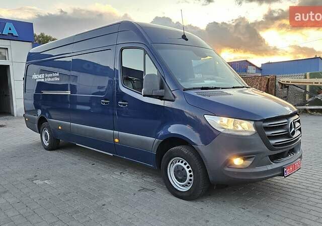 Синий Мерседес Sprinter, объемом двигателя 1.95 л и пробегом 279 тыс. км за 27550 $, фото 12 на Automoto.ua