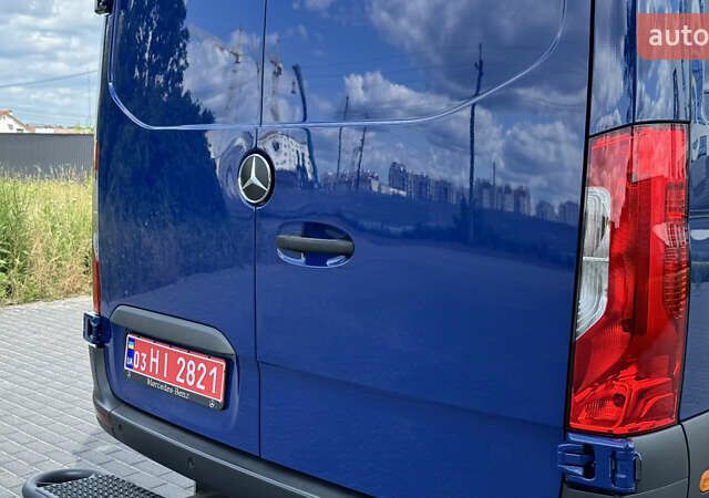 Синий Мерседес Sprinter, объемом двигателя 0 л и пробегом 237 тыс. км за 33500 $, фото 21 на Automoto.ua