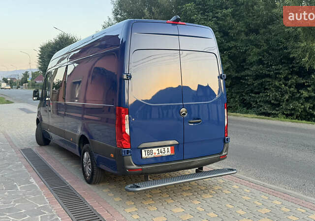 Синий Мерседес Sprinter, объемом двигателя 1.95 л и пробегом 184 тыс. км за 34900 $, фото 14 на Automoto.ua