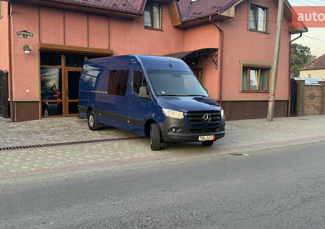 Синий Мерседес Sprinter, объемом двигателя 1.95 л и пробегом 184 тыс. км за 34900 $, фото 8 на Automoto.ua