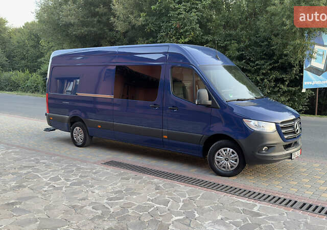 Синий Мерседес Sprinter, объемом двигателя 1.95 л и пробегом 184 тыс. км за 34900 $, фото 4 на Automoto.ua