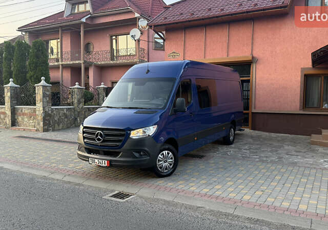 Синий Мерседес Sprinter, объемом двигателя 1.95 л и пробегом 184 тыс. км за 34900 $, фото 5 на Automoto.ua