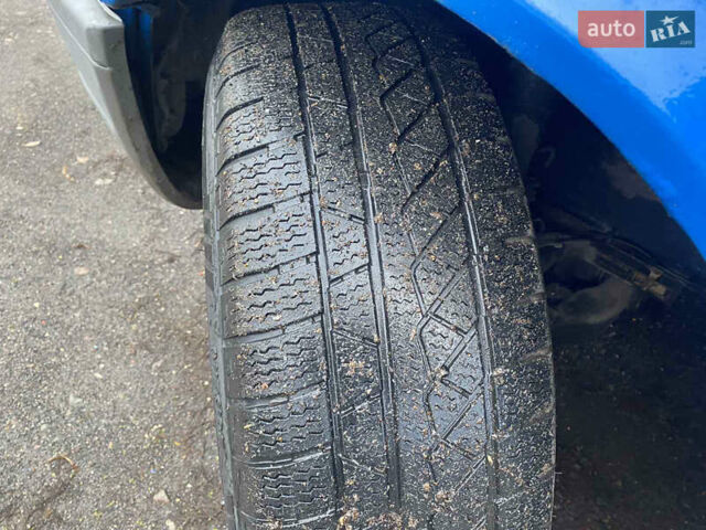 Синий Мерседес Sprinter, объемом двигателя 2.87 л и пробегом 300 тыс. км за 4500 $, фото 5 на Automoto.ua