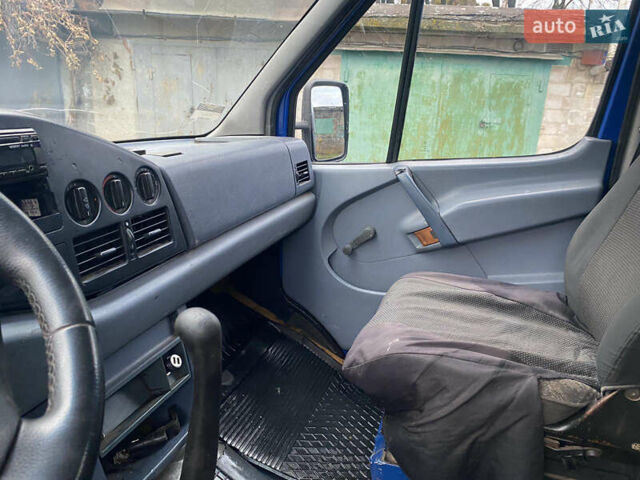Синий Мерседес Sprinter, объемом двигателя 2.87 л и пробегом 300 тыс. км за 4500 $, фото 13 на Automoto.ua