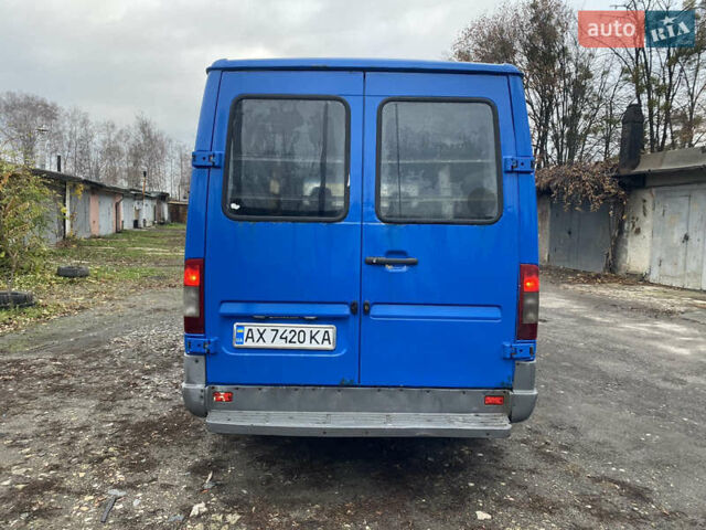 Синий Мерседес Sprinter, объемом двигателя 2.87 л и пробегом 300 тыс. км за 4500 $, фото 2 на Automoto.ua