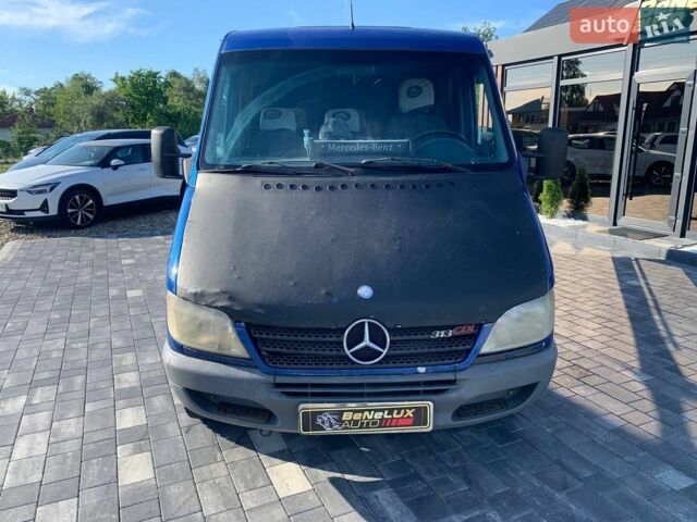 Синий Мерседес Sprinter, объемом двигателя 2.15 л и пробегом 700 тыс. км за 6499 $, фото 1 на Automoto.ua