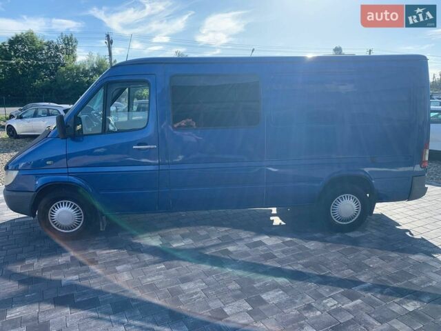 Синий Мерседес Sprinter, объемом двигателя 2.15 л и пробегом 700 тыс. км за 6499 $, фото 3 на Automoto.ua