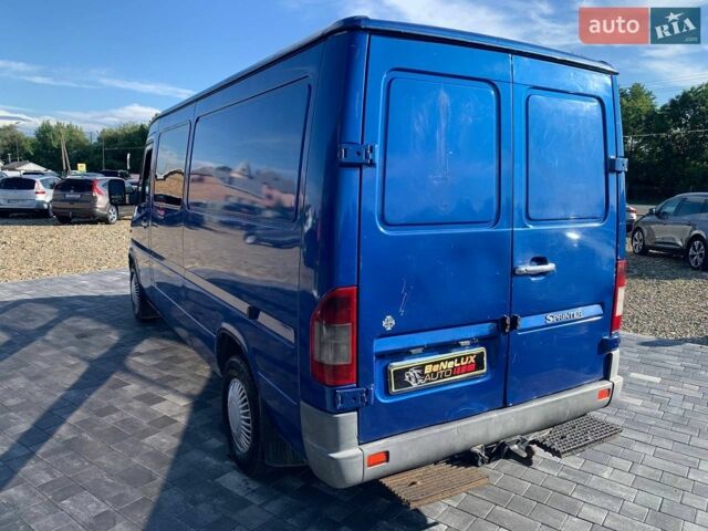Синий Мерседес Sprinter, объемом двигателя 2.15 л и пробегом 700 тыс. км за 6499 $, фото 4 на Automoto.ua