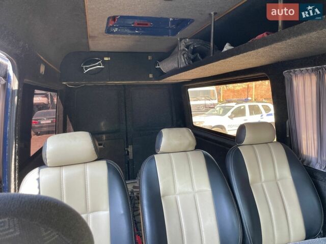 Синий Мерседес Sprinter, объемом двигателя 2.15 л и пробегом 880 тыс. км за 6900 $, фото 24 на Automoto.ua