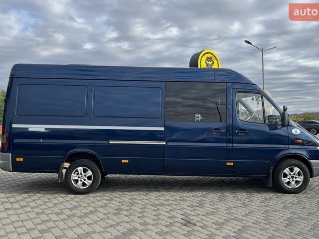 Синий Мерседес Sprinter, объемом двигателя 2.69 л и пробегом 315 тыс. км за 9500 $, фото 7 на Automoto.ua