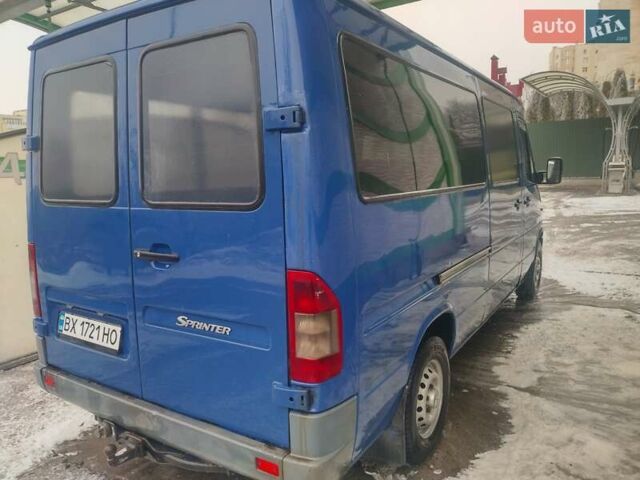 Синий Мерседес Sprinter, объемом двигателя 2.2 л и пробегом 555 тыс. км за 6300 $, фото 4 на Automoto.ua