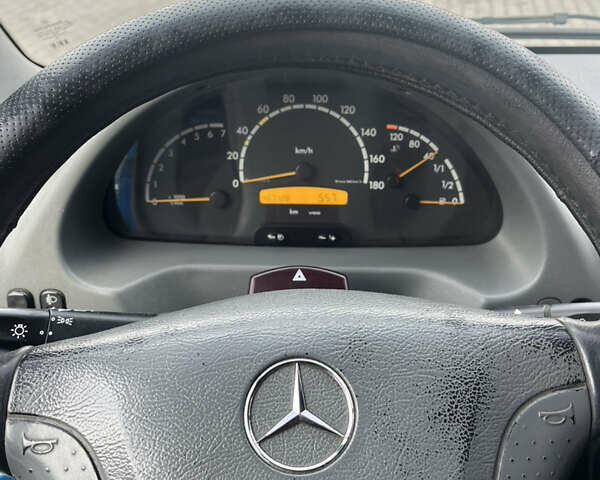 Синій Мерседес Sprinter, об'ємом двигуна 2.2 л та пробігом 435 тис. км за 7500 $, фото 20 на Automoto.ua