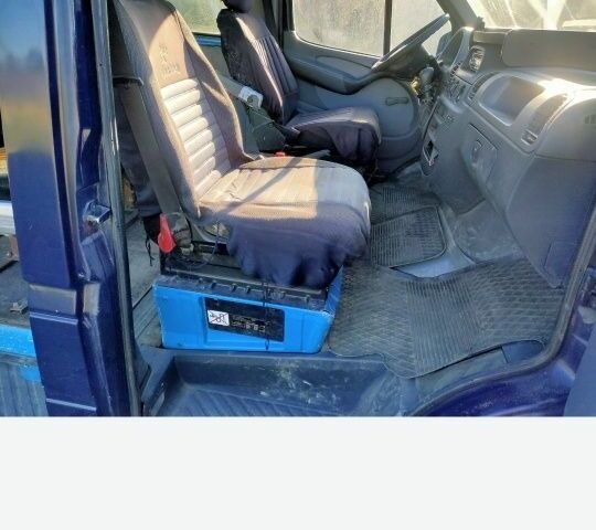 Синий Мерседес Sprinter, объемом двигателя 0 л и пробегом 450 тыс. км за 3100 $, фото 5 на Automoto.ua