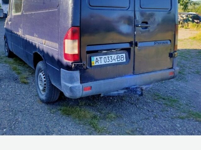 Синий Мерседес Sprinter, объемом двигателя 0 л и пробегом 450 тыс. км за 3100 $, фото 7 на Automoto.ua