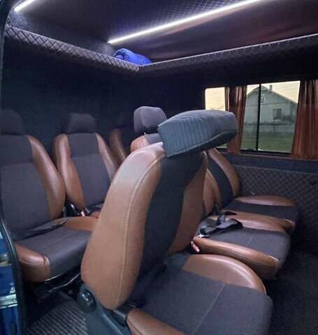 Синий Мерседес Sprinter, объемом двигателя 2.15 л и пробегом 813 тыс. км за 11200 $, фото 1 на Automoto.ua