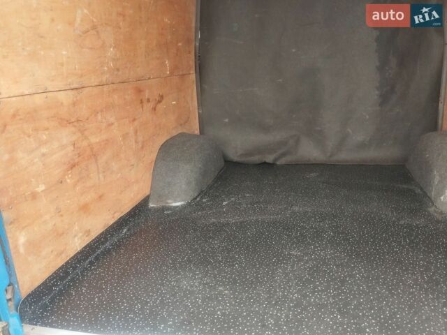 Синій Мерседес Sprinter, об'ємом двигуна 2.69 л та пробігом 665 тис. км за 11500 $, фото 13 на Automoto.ua