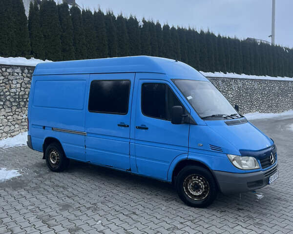 Синій Мерседес Sprinter, об'ємом двигуна 2.2 л та пробігом 435 тис. км за 7500 $, фото 3 на Automoto.ua