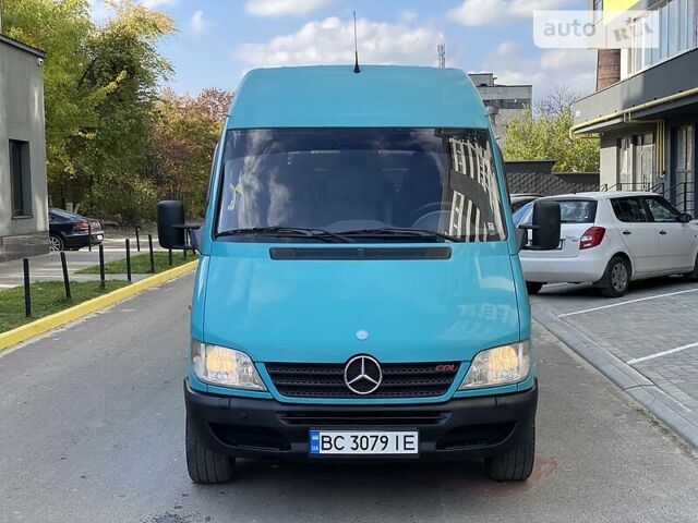 Синий Мерседес Sprinter, объемом двигателя 2.2 л и пробегом 228 тыс. км за 11950 $, фото 6 на Automoto.ua