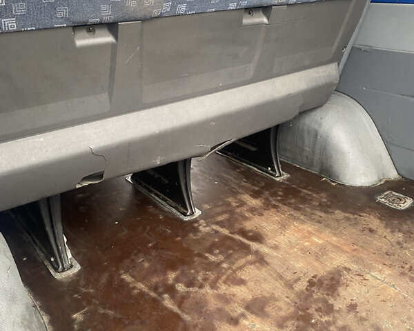 Синій Мерседес Sprinter, об'ємом двигуна 2.1 л та пробігом 439 тис. км за 8200 $, фото 13 на Automoto.ua