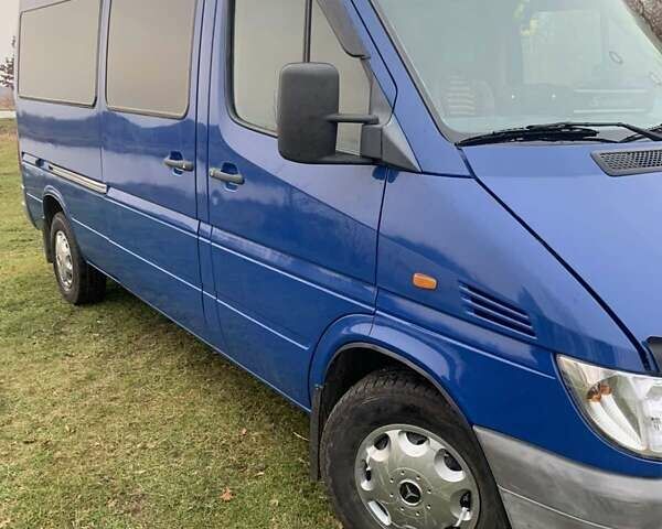 Синій Мерседес Sprinter, об'ємом двигуна 2.1 л та пробігом 650 тис. км за 7600 $, фото 1 на Automoto.ua