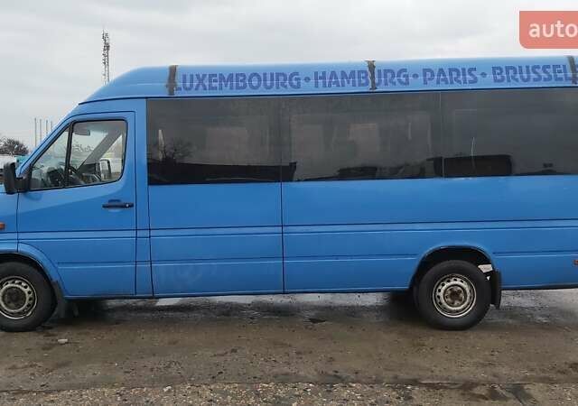 Синий Мерседес Sprinter, объемом двигателя 2.15 л и пробегом 55 тыс. км за 7000 $, фото 2 на Automoto.ua