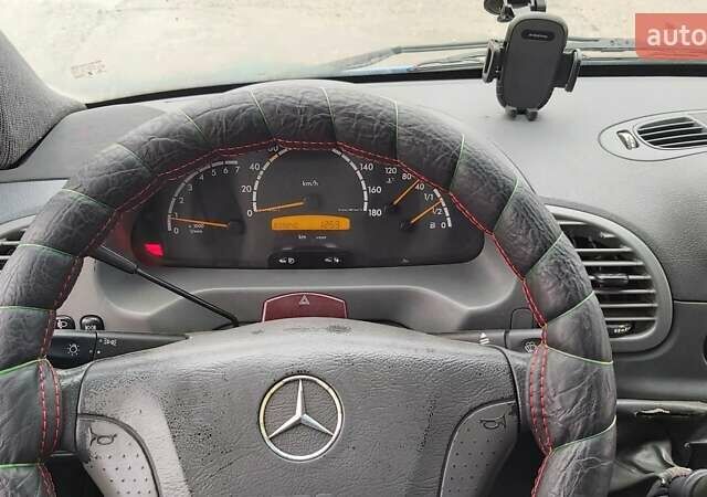 Синий Мерседес Sprinter, объемом двигателя 2.15 л и пробегом 55 тыс. км за 7000 $, фото 10 на Automoto.ua