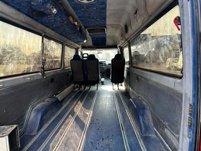 Синій Мерседес Sprinter, об'ємом двигуна 2.69 л та пробігом 520 тис. км за 5000 $, фото 11 на Automoto.ua