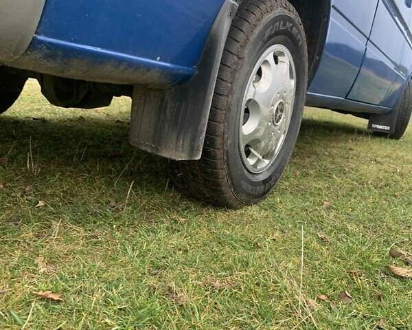 Синій Мерседес Sprinter, об'ємом двигуна 2.1 л та пробігом 650 тис. км за 7600 $, фото 8 на Automoto.ua