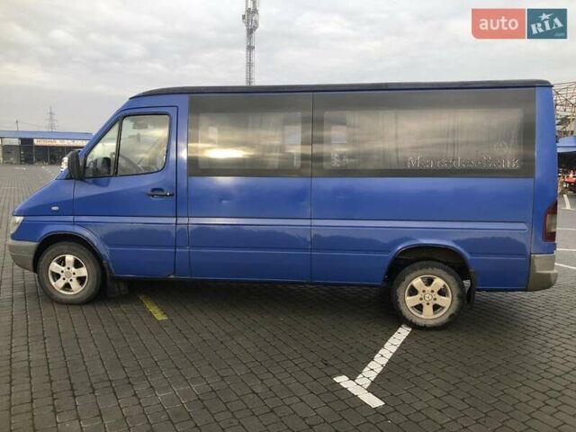Синий Мерседес Sprinter, объемом двигателя 2.15 л и пробегом 495 тыс. км за 5900 $, фото 2 на Automoto.ua