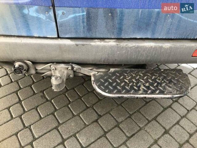 Синий Мерседес Sprinter, объемом двигателя 2.15 л и пробегом 495 тыс. км за 5900 $, фото 7 на Automoto.ua
