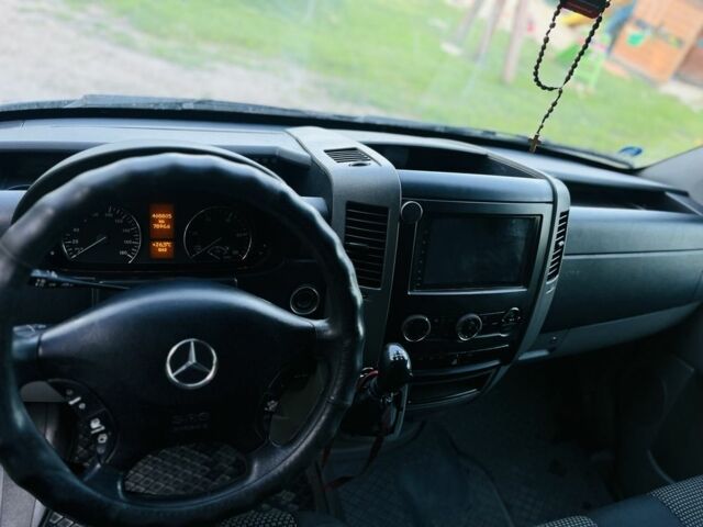 Синій Мерседес Sprinter, об'ємом двигуна 3 л та пробігом 468 тис. км за 12300 $, фото 3 на Automoto.ua