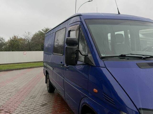Синій Мерседес Sprinter, об'ємом двигуна 2.2 л та пробігом 700 тис. км за 6999 $, фото 9 на Automoto.ua