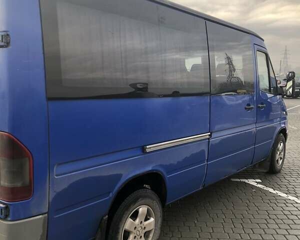 Синий Мерседес Sprinter, объемом двигателя 2.15 л и пробегом 495 тыс. км за 5900 $, фото 4 на Automoto.ua