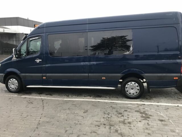 Синий Мерседес Sprinter, объемом двигателя 3 л и пробегом 630 тыс. км за 13500 $, фото 2 на Automoto.ua